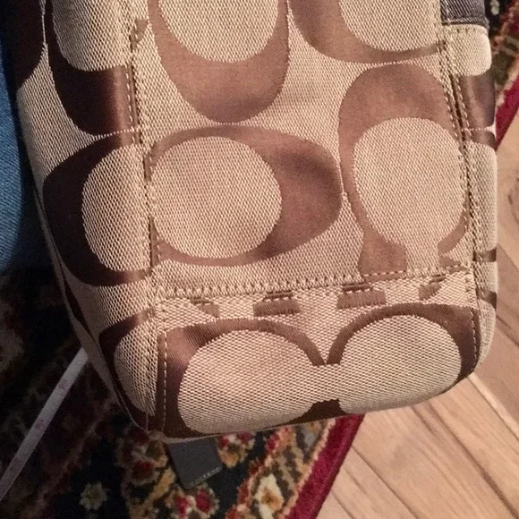 Coach Handbag - Picture 9 of 10